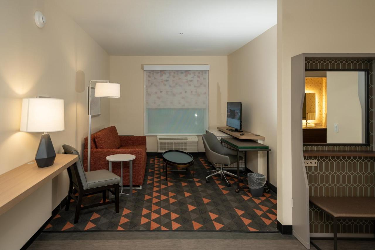 Holiday Inn - Nw Houston Beltway 8 By Ihg Exterior photo